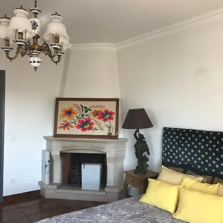 Chez Rose Marie בית אירוח Sobral (Leiria)